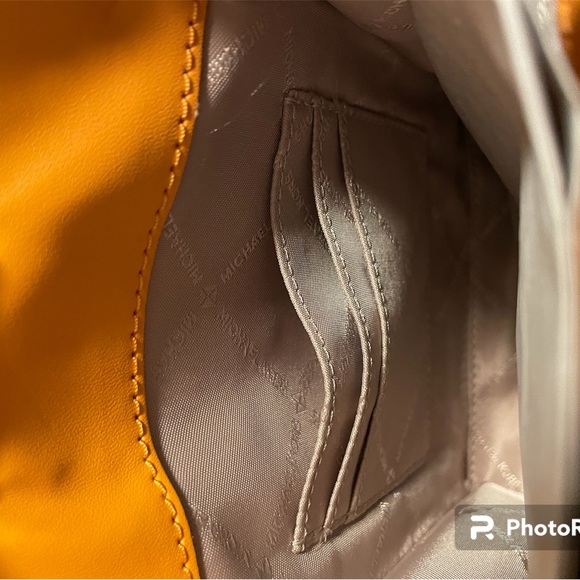 Michael Kors Mercer Shopper Tote XS Logo and Leather Crossbody SO Honeyc… - Picture 6 of 9